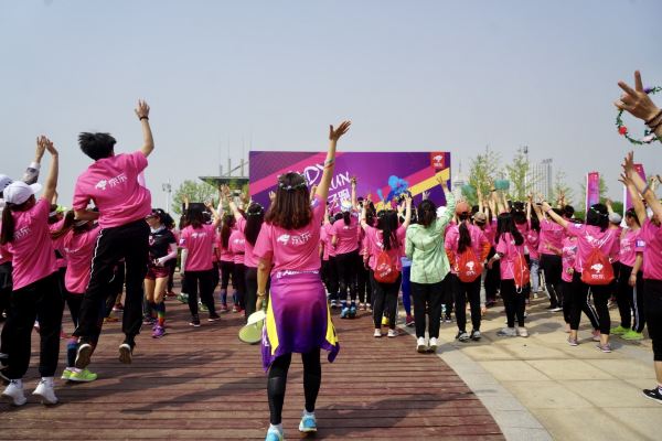 秦皇岛跑跑跑，释放女性的活力与能量