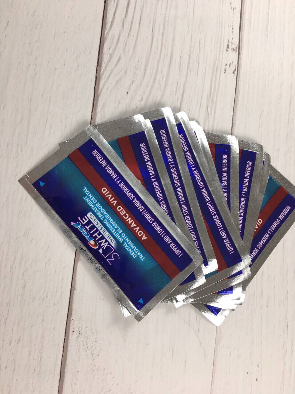 和一口大黄牙说拜拜，佳洁士3D炫白牙贴大陆版真实测评！