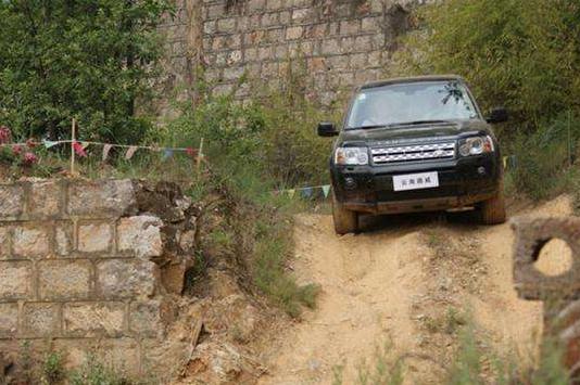 花了100万买辆路虎,花10万块钱买个二手路虎