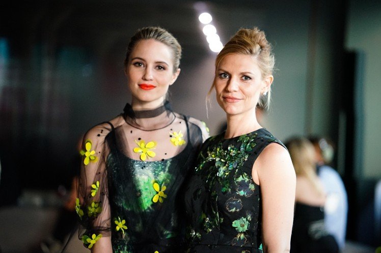 韩国女星润娥单挑欧美女星PRADA纽约早春秀众星云集