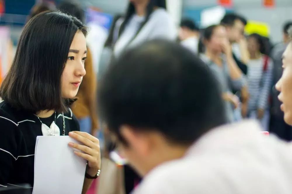 为什么招聘服务员那么难招,服务员招聘技巧和要求