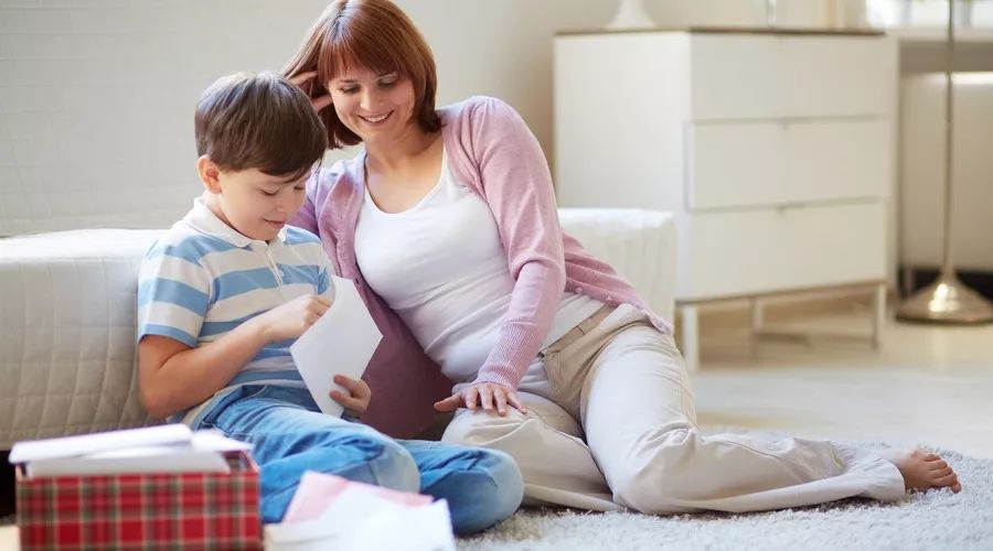 性教育指南：家长一开始必须重视这4点！别漏了！