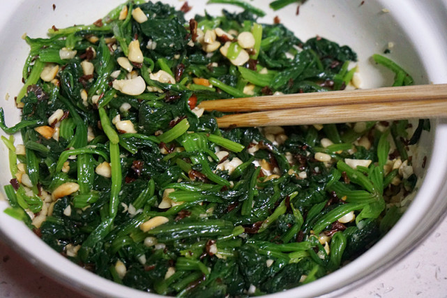 孕妇吃哪些菜补铁又补钙,什么菜是补钙的孕妇可以吃的