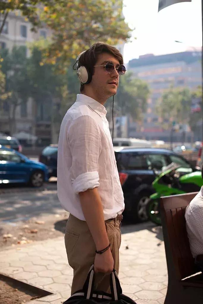 亚麻衬衫怎么穿才有品位,亚麻衬衫夏季穿最舒服