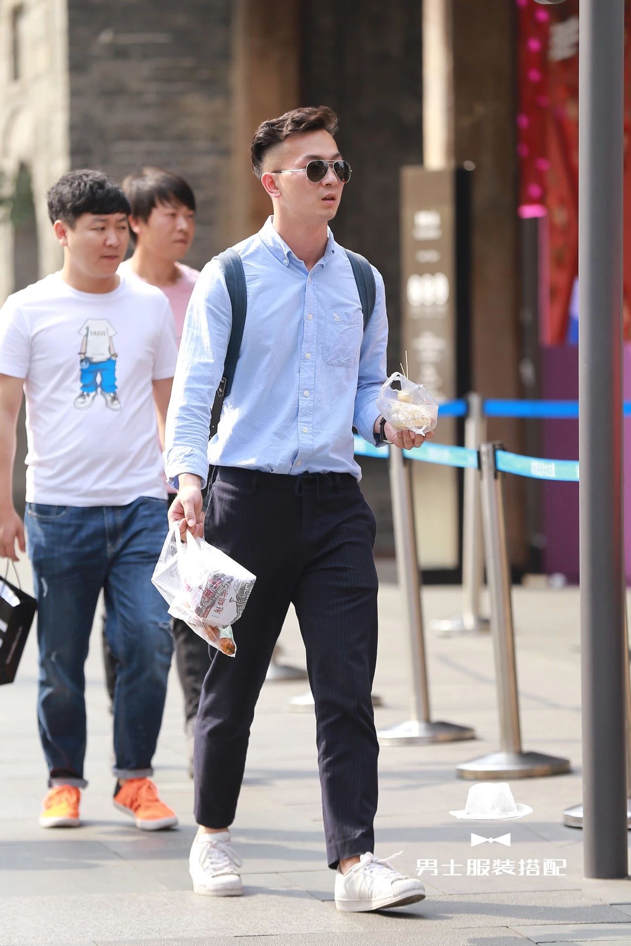 一件配饰就能拯救一身的穿衣搭配,让你感觉时尚的小配饰