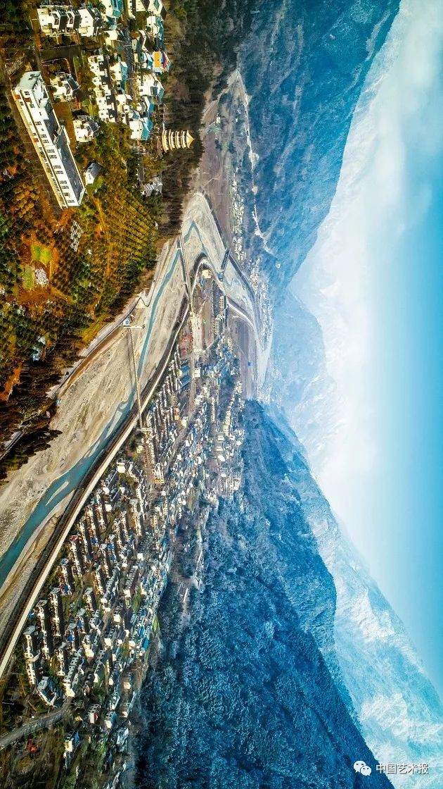 汶川大地震志愿者影集,汶川十年影像