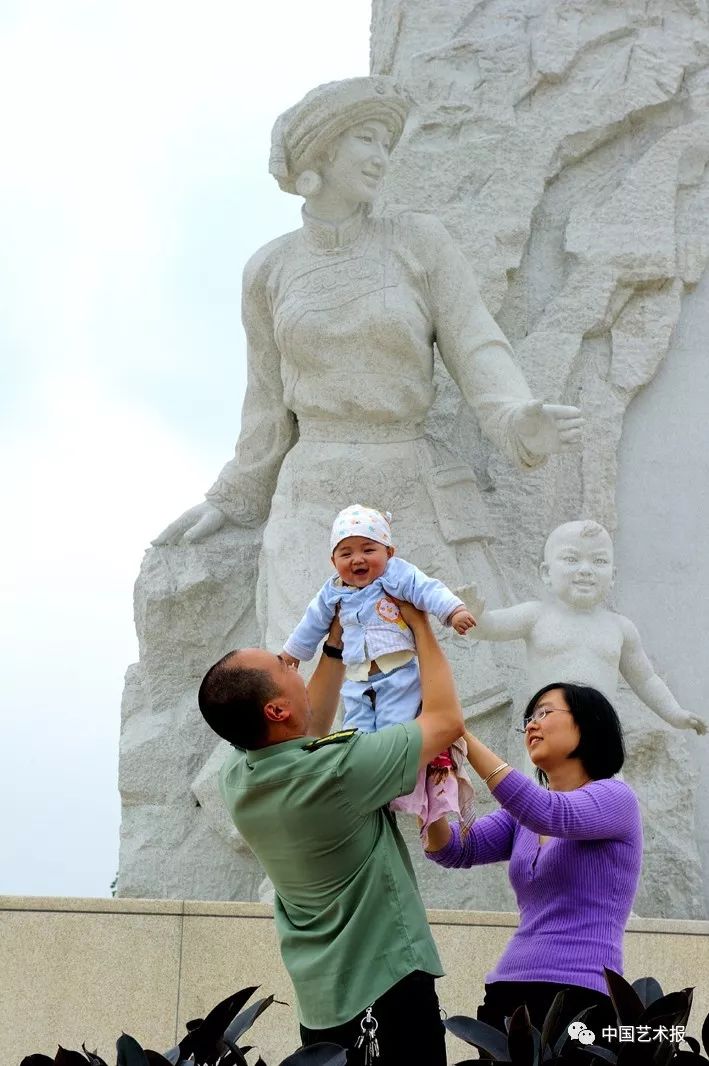 汶川大地震志愿者影集,汶川十年影像