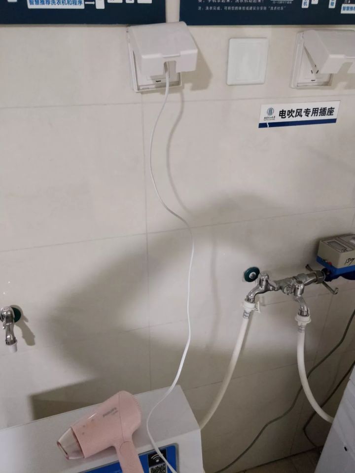 睡觉头发乱得像鸡窝一样,睡觉醒来头发乱