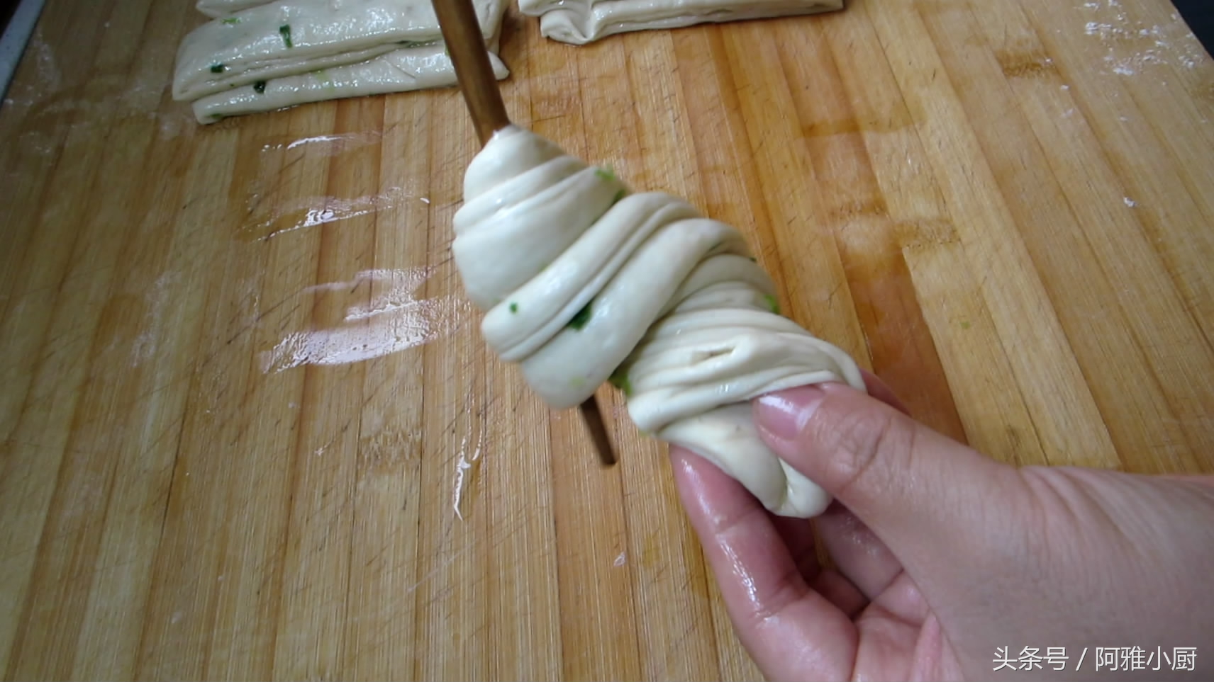 怎么做出好看又好吃的花卷,红薯花卷怎么做简单又好吃