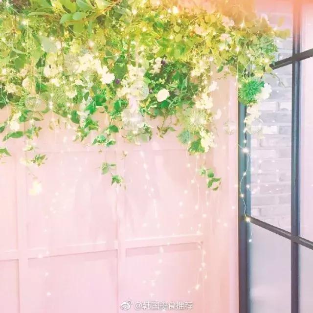 为喜欢自拍的小仙女打造的咖啡店！据说90%的韩国妹子都去打过卡