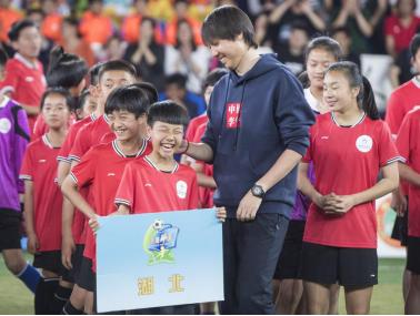 谁是球王羽毛球比赛,谁是球王篮球邀请赛