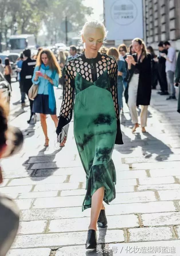 适合夏季的色彩穿搭,适合夏天的配色