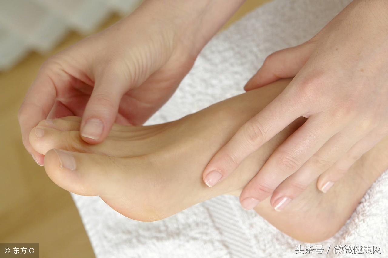 人体火气重用什么可快速降火,体内火气重的表现症状怎么治疗