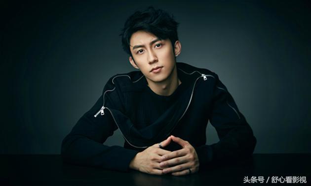 鲜肉难当，好容易躲过了黑粉，没躲过自己工作室！