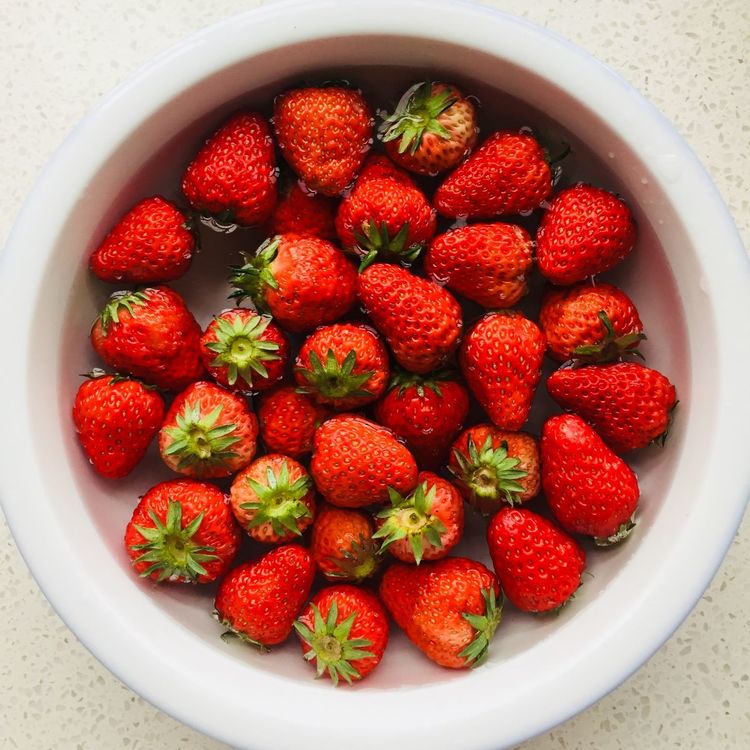 草莓酱要熬好了酸甜可口好吃,酸甜可口的草莓酱