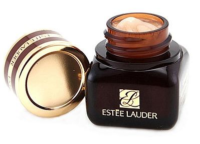 眼霜的正确使用方法顺序,眼霜怎么用才正确的方法