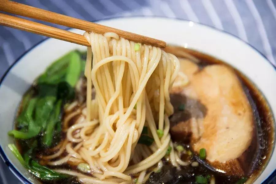 不愧是全球前十的泡面,世界上最好吃的10款泡面排行