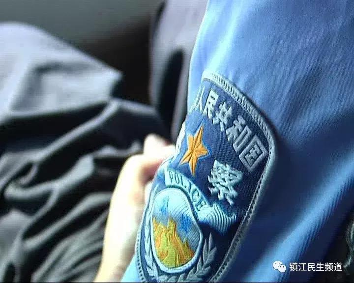 看的急死了!为了26万镇江警察PK“天津警察”,还被人各种嫌弃