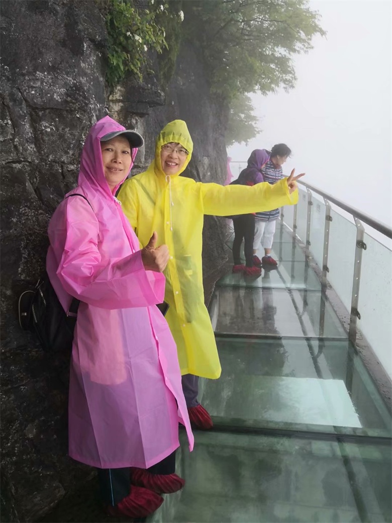 香港人组团游张家界,姐妹相约张家界三日游