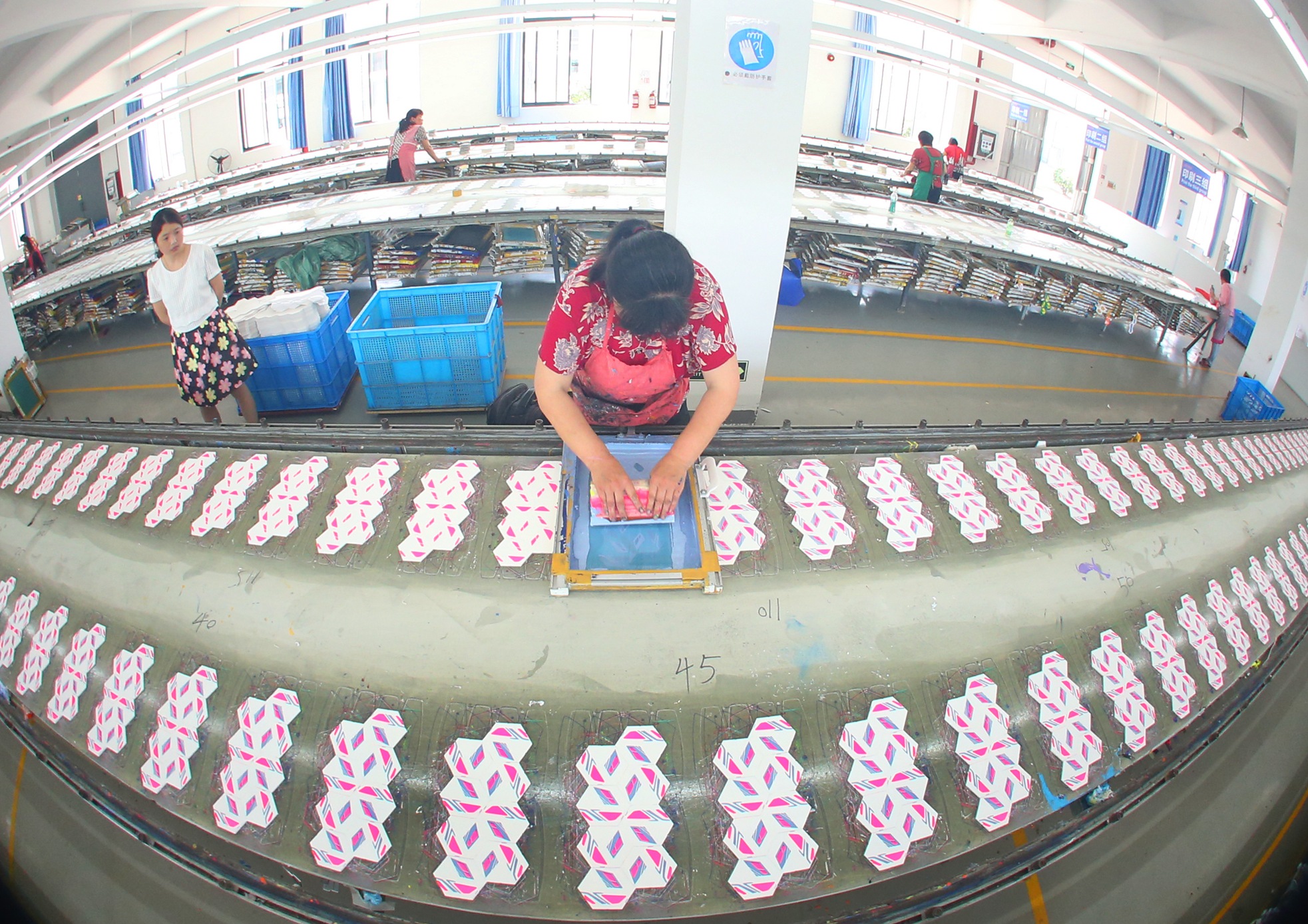 世界杯足球制造工厂,世界杯足球生产基地