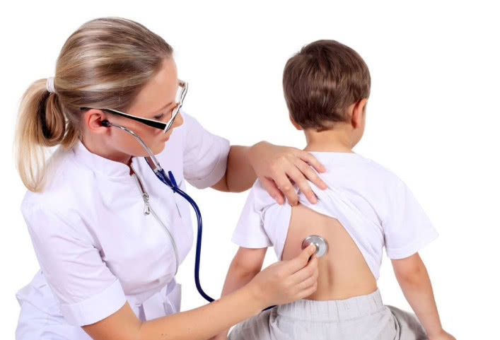 两岁多的孩子驼背,宝宝两岁半驼背