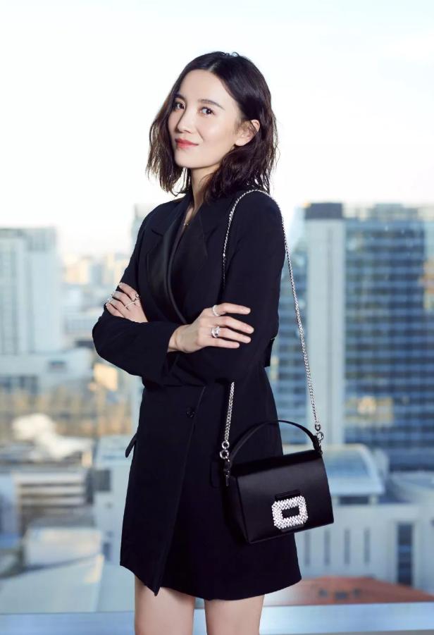 今年最火的包包四季,今年夏天流行什么包包