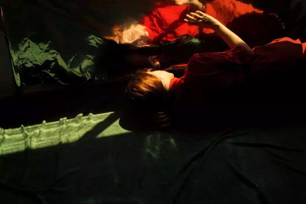 就是让你比PhotoLondon的VIP看的展还要早！