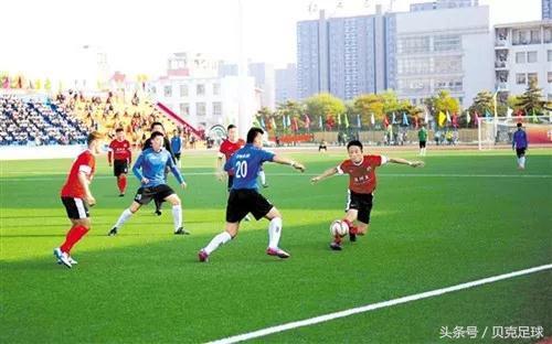 内蒙专业足球球场,敕勒川阴山脚下