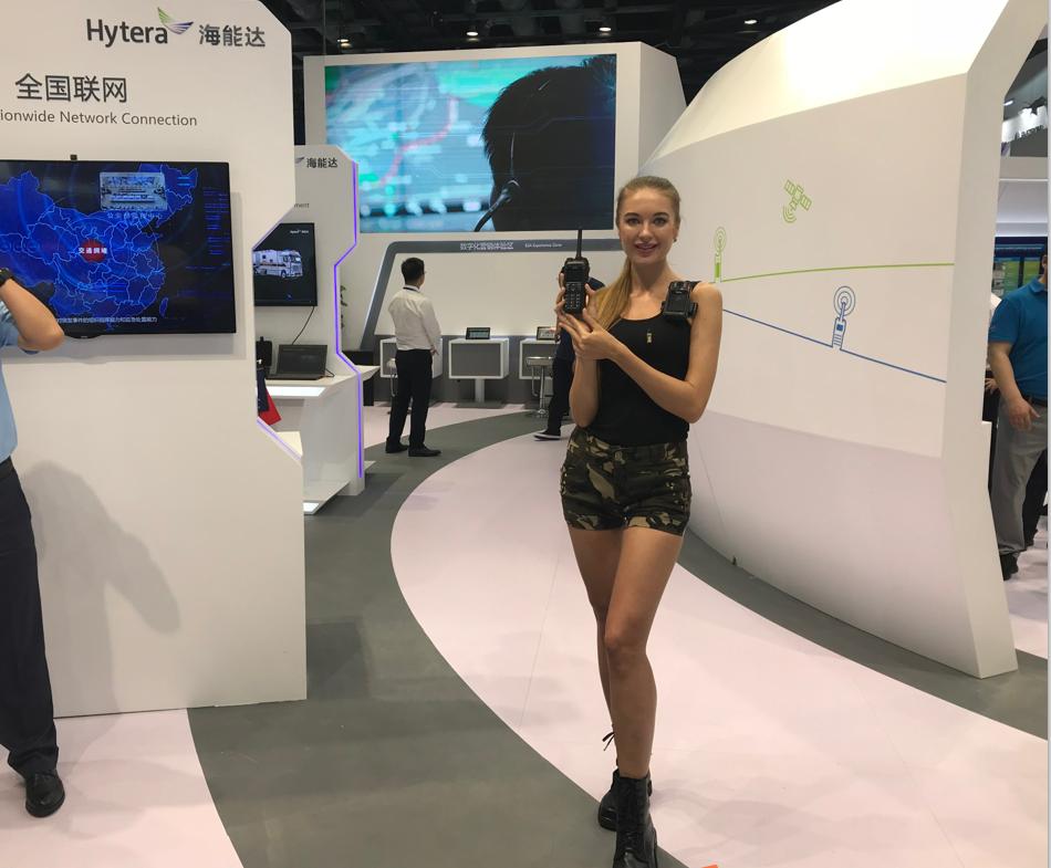 众星齐聚珠海航展,警博会新式装备