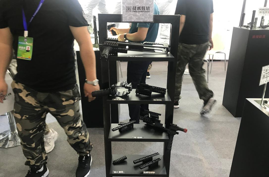 众星齐聚珠海航展,警博会新式装备