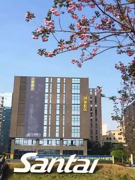 有人问你在上班吗怎么幽默回复,金牛说工作刚忙完怎么回