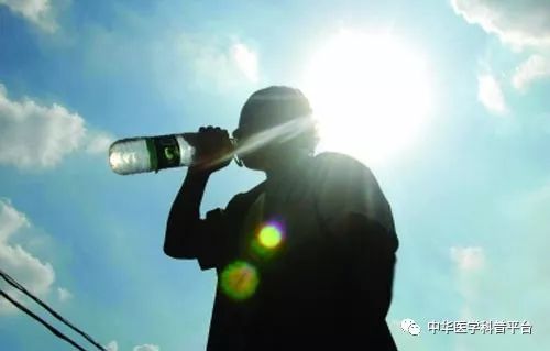 什么原因导致的尿毒症,什么原因导致的脑梗