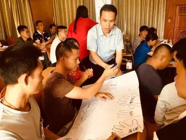 鑻嶆ⅶ涓惧姙鐭棰戠數鍟嗘壎璐煿璁彮,鐢靛晢鎵惰传鍒涗笟鍩硅