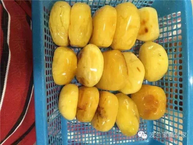 西藏老蜜蜡怎么辨别真假,真正的藏族老蜜蜡