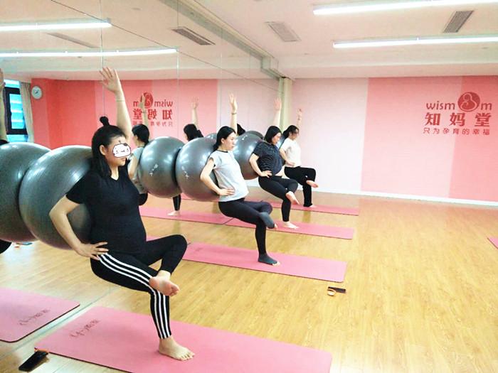 重庆孕期瑜伽推荐,杭州滨江孕妇