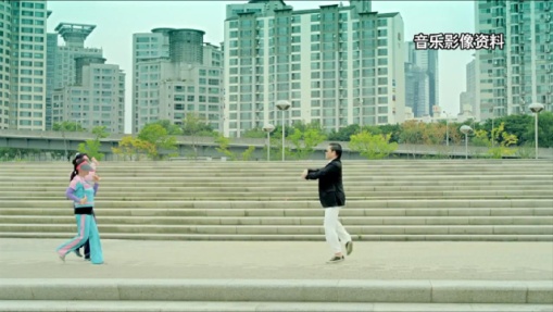 为啥人人都爱听“*脑洗**神曲”？