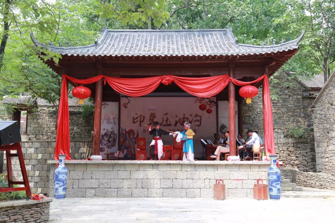 端午节我们要划龙舟还要干什么呢,端午节划龙舟的地方在哪里