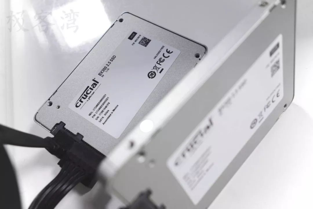 sata固态硬盘组raid0性能,sata固态硬盘为什么还没淘汰