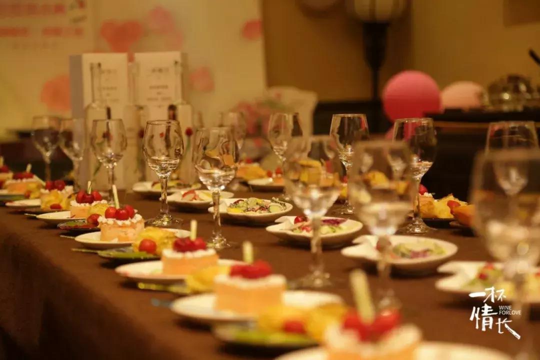 宕囧畞鍙ゅ牎澶滄櫙,宕囧畞鍙ゅ牎