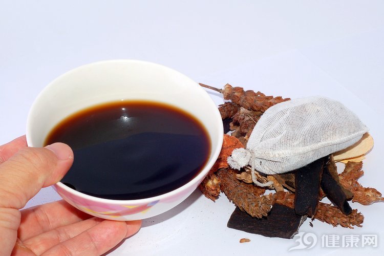 中药草豆蔻功效与作用,草豆蔻治胃病一次用多少