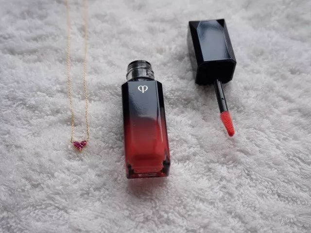 520领了券还可以赠送吗,520送女朋友一只口红够了吗