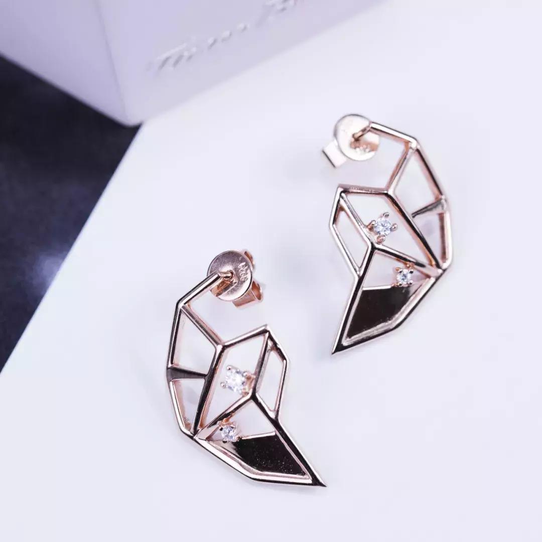 戒指推荐小众手控,粗短的手型适合的戒指