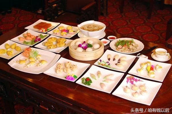 出门在外旅行美食必不可少,不在一个地方却能吃上当地美食