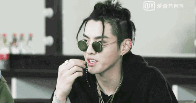 保险杠为什么原装的好,保险杠是硬塑料好还是软塑料好