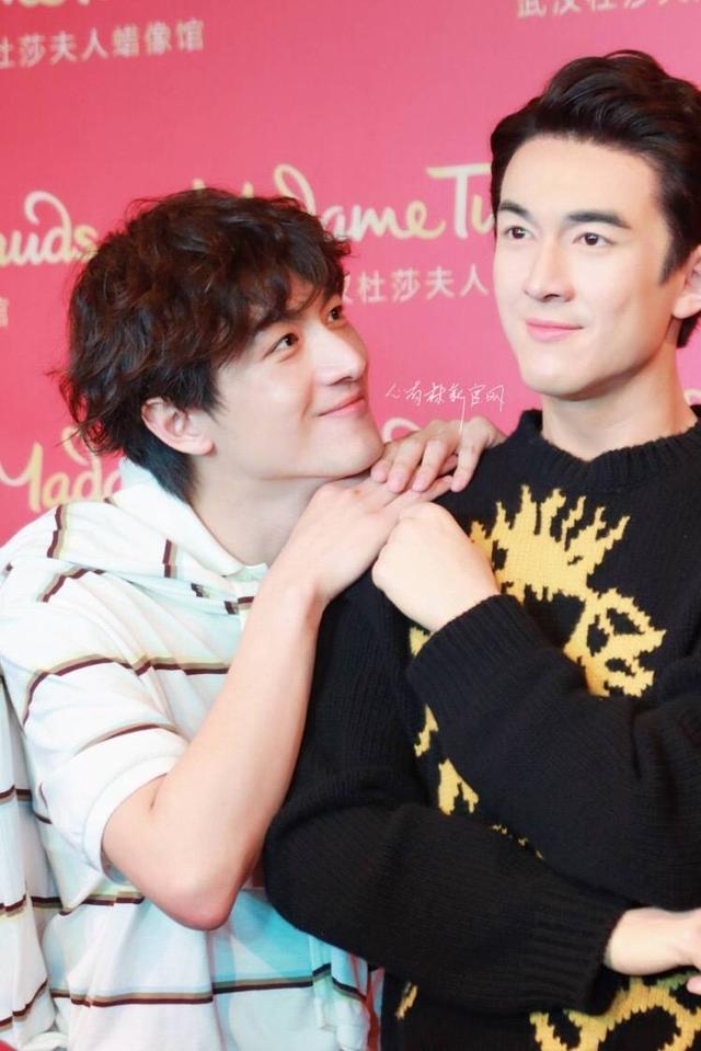 杜莎夫人蜡像李宇春,蜡像很丑的明星