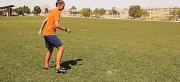 射门前两步是发力还是放松的,想射门是什么意思