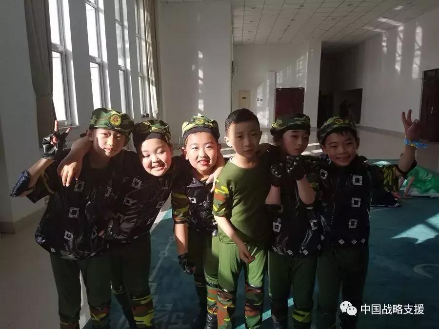 沟里的星光桥边有所长征小学你还记得吗？