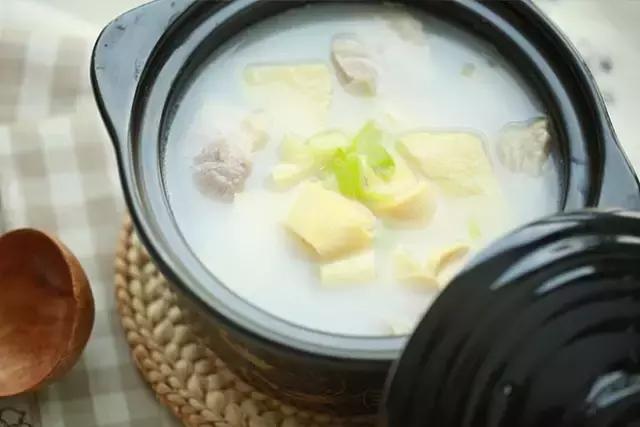 灶间日月长｜来驿雲笋之宴，体验顶尖的味蕾享受