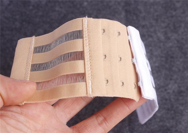 内衣后背调节扣太明显,内衣后背扣