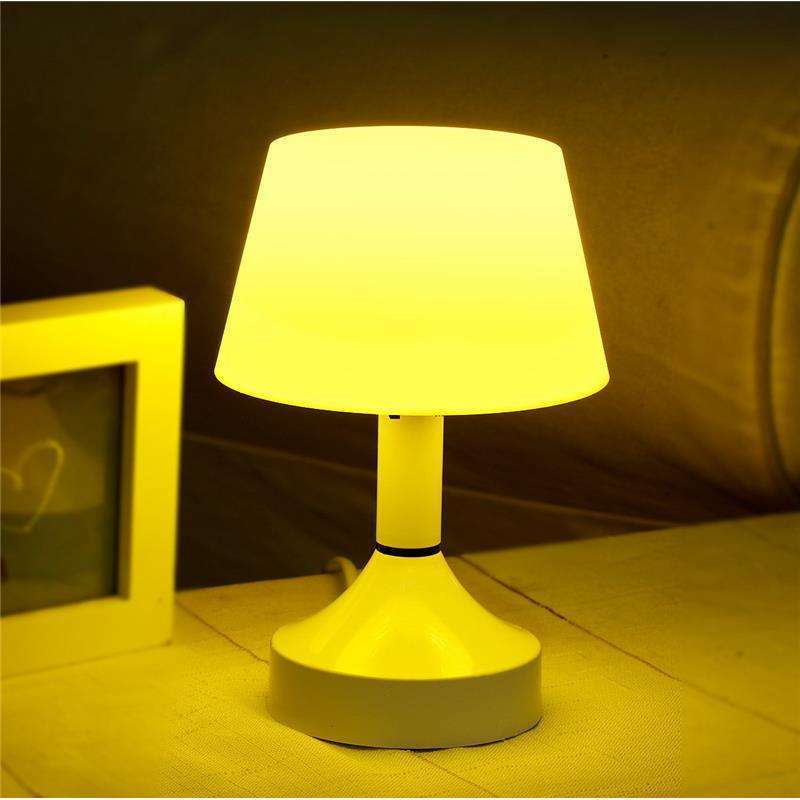 屋里有小虫子怎么办跑得很快,客厅晚上开灯有很多小虫子怎么办